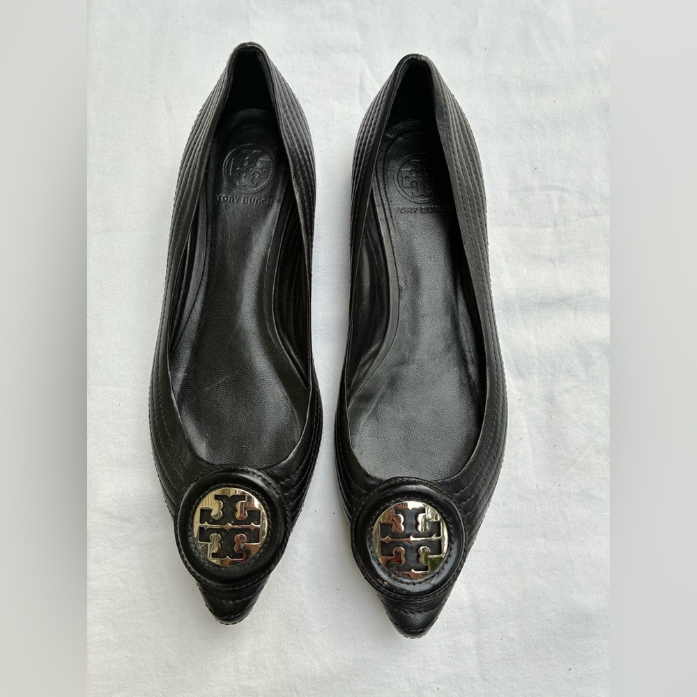 Tory Burch Black Leather Loafers with Logo Detail